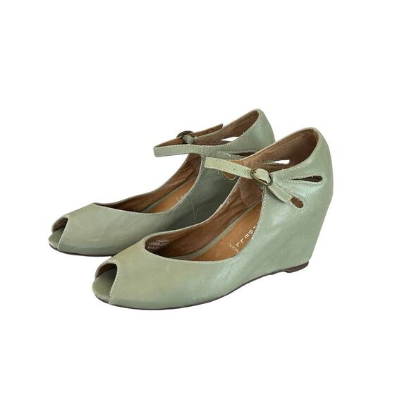 Jeffrey Campbell Regina Wedge Pumps Size 8 Green Leather Peep Toe Ankle Strap - Picture 1 of 8